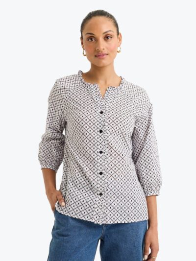 Yarra Trail Basalt Top in Basalt Print