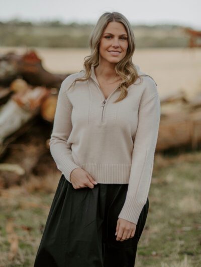 Fields Zip Pullover in Almond