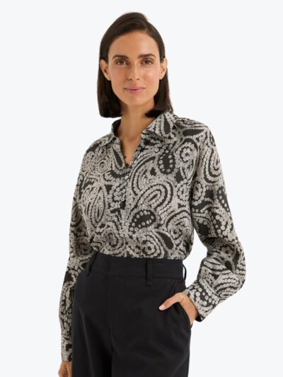 Yarra Trail Scoria Paisley Top in Coal Paisley